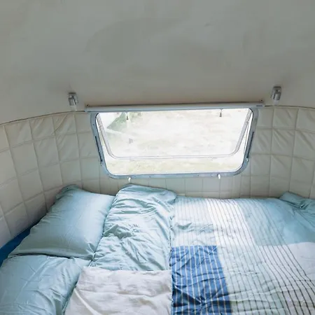 Luxury Vintage Airstream Rv/caravan Retro Charm Meets Comfort Camping *